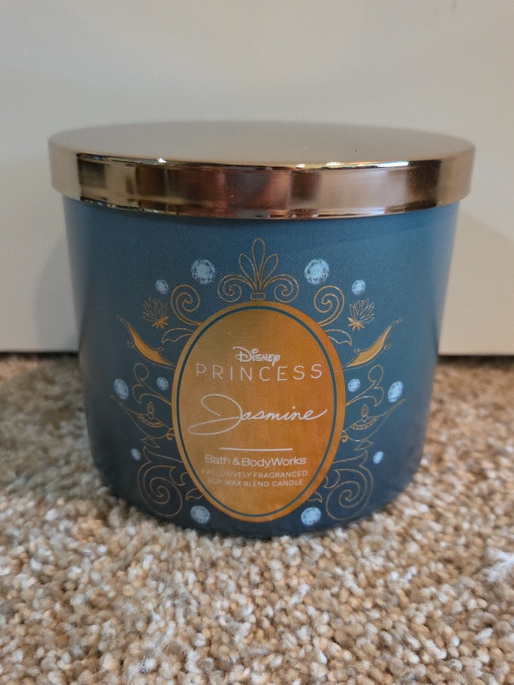JASMINE 3 wick Candle Bath And Baody Works + Disney Princess